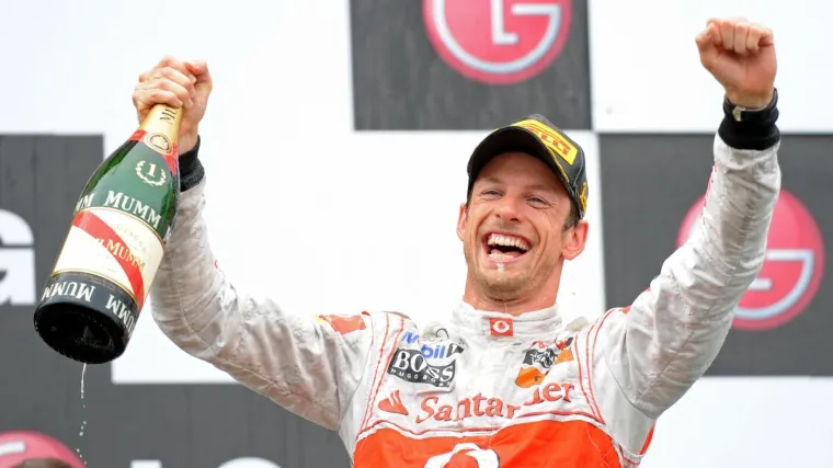 Najluđe utrke u povijest Formule 1! Jednu su zavr&scaron;ila samo tri vozača, a Schumi se skoro potukao