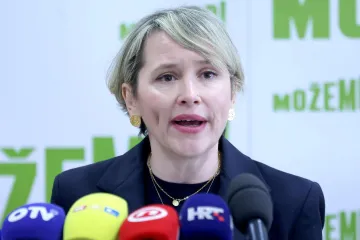 Ivana Kekin razbjesnila HDZ: 'Dalje od na&scaron;e djece, to je zabranjeno u &scaron;kolama!'