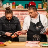 Chef &Scaron;piček i Marija Borić Jernaić vraćaju tradiciju na stol u obliku mirisne, savr&scaron;eno hrskave pečenke