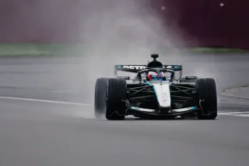 Moćni Mercedes je i ove sezone glavni favorit. Stručnjak: 'Vrlo rijetko im se događaju pogre&scaron;ke'