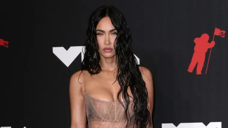 Megan Fox 'sru&scaron;ila' Instagram provokativnim fotografijama: Objavu lajkalo tri milijuna ljudi