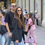 Jolina kći objavila nove fotke iz Pariza: U prvom planu je skupocjena torbica