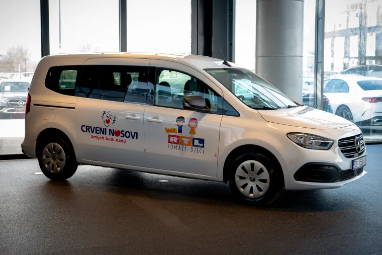 Lak&scaron;i put do dječjih osmijeha! Novo vozilo za udrugu CRVENI NOSOVI klaunovidoktori