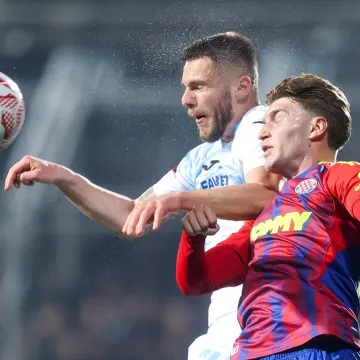 'Rat' na Rujevici: Pogledajte na &scaron;to liči okr&scaron;aj Rijeke i Hajduka, iskre frcaju na sve strane