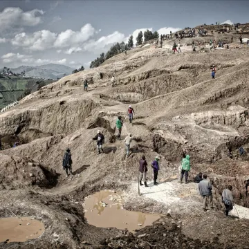 U odronu zemlje u rudniku poginulo vi&scaron;e od 200 ljudi! Među njima je puno djece