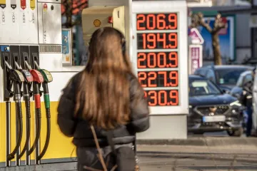 Cijene goriva rastu, a skladi&scaron;ta puna, građani ogorčeni: 'To je čista pljačka!'