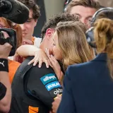 One kradu pažnju u 'paddocku': Evo kako izgledaju zgodne partnerice vozača Formule 1