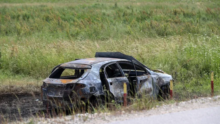 Požar na Sljemenu: Zapalio se automobil, gorjela i &scaron;uma - dojurili vatrogasci!