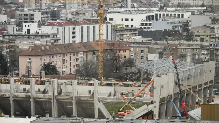 Gradi se punom parom: Prvoj tribini na Kranjčevićevoj 'nedostaju samo stolice'