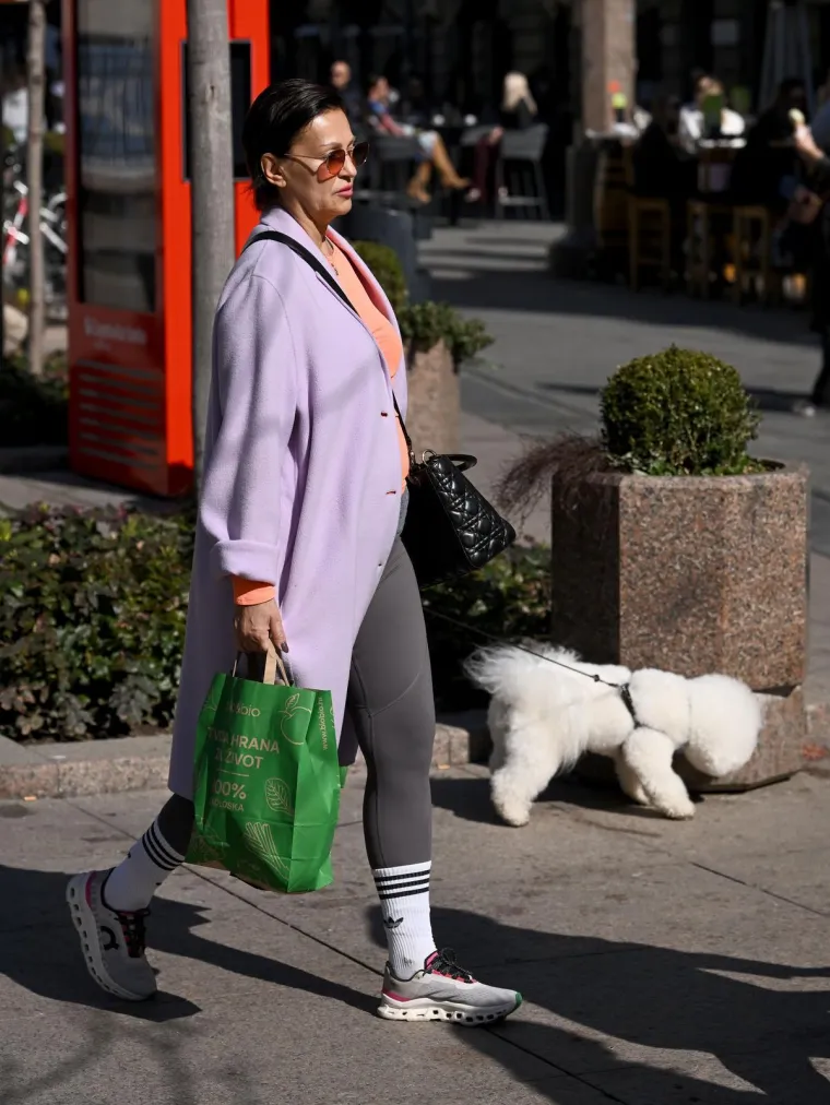 Nina Badrić pro&scaron;etala &scaron;picom u tenisicama koje obožavaju trendsetterice