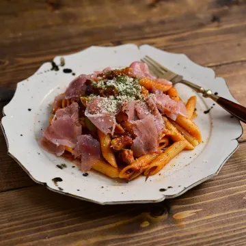 Recept za tjesteninu s pr&scaron;utom slavne kuharice: 'Jelo je gotovo za samo 15 minuta'