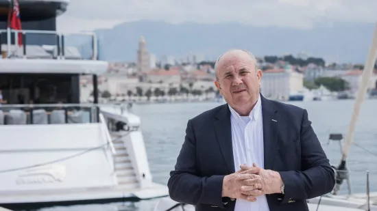 Sin Željka Keruma snimljen u garaži okružen skupim jurilicama: Donirao 1000 eura