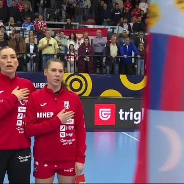 Hrvatice pune ponosa! Pogledajte kako su Obrvanove djevojke i Bjelovar dočekali Lijepu Na&scaron;u