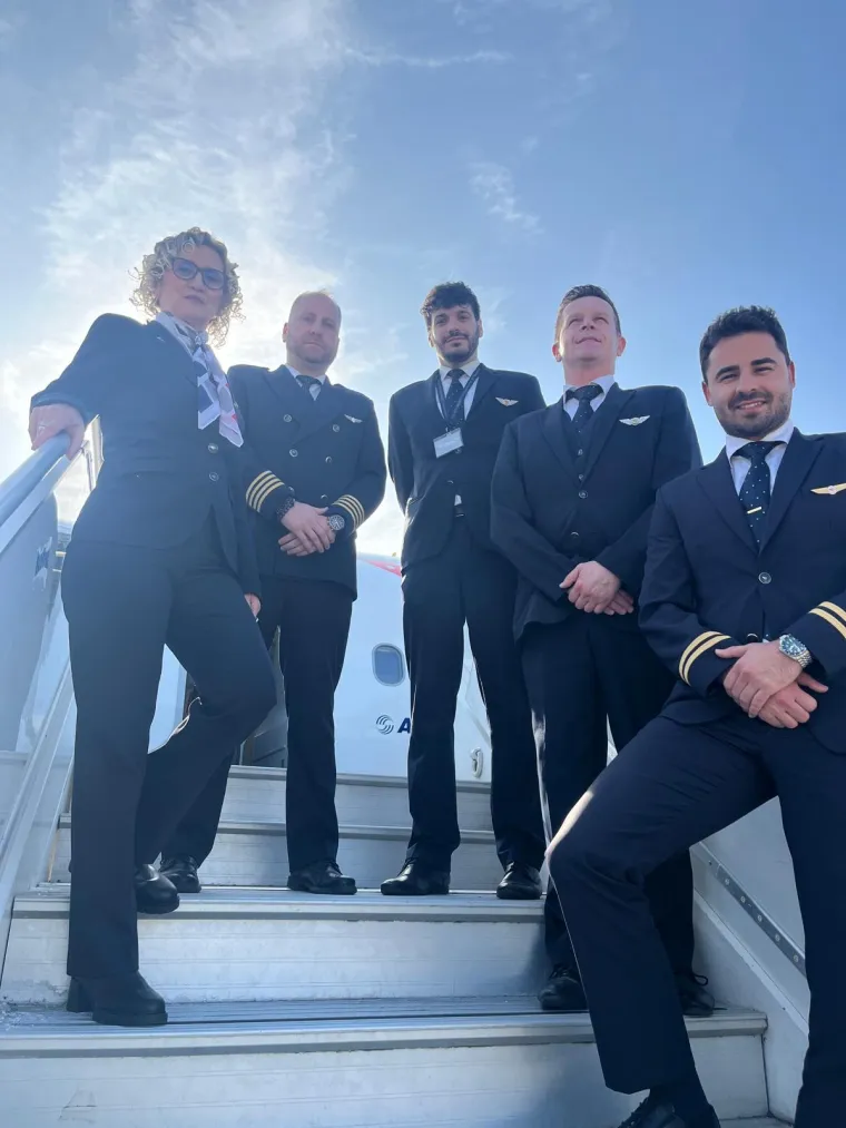 Kapetan Stjepan i posada vratili 157 Hrvata i beba kući iz ratnog pakla: 'Ovo je posebna odgovornost'