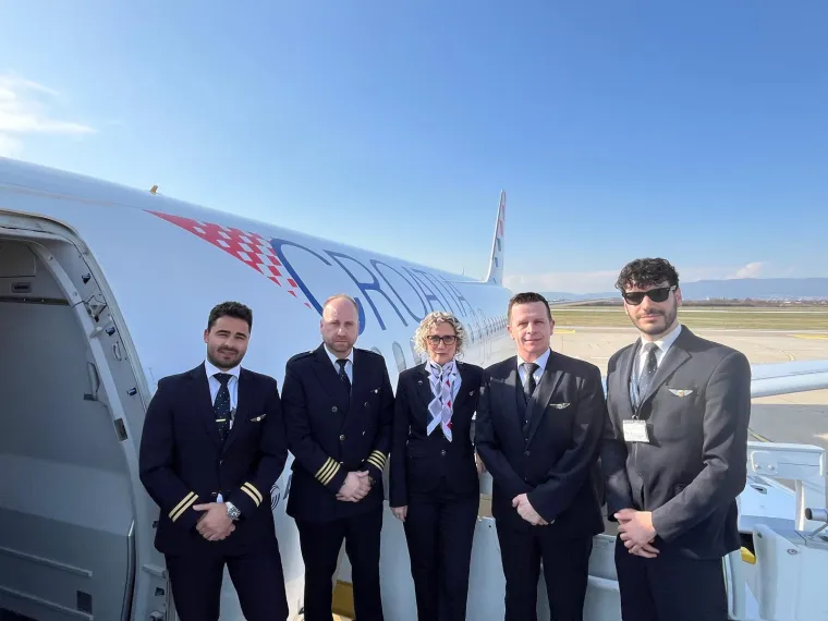 Kapetan Stjepan i posada vratili 157 Hrvata i beba kući iz ratnog pakla: 'Ovo je posebna odgovornost'