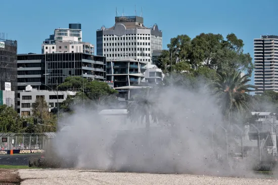 Verstappen izletio sa staze, izgledalo je kao da se bolid zapalio: Helikopter sve nadzirao