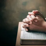 Datum rođenja otkriva va&scaron;u idealnu molitvu: Saznajte koja će vam donijeti radost i uspjeh