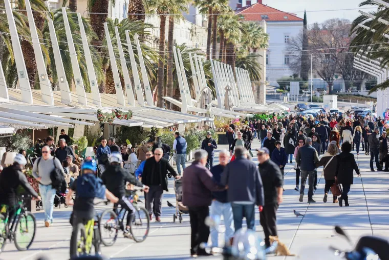 Vraćate se iz dijaspore? Država nudi do 27.000 eura i pet godina bez poreza