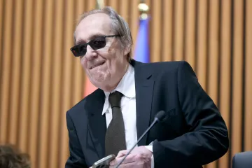 Neprikladno ili simpatično? Furio Radin iznenadio javnost modnim detaljem na sjednici u Saboru