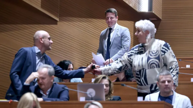 Plenković 'podebljao' većinu u Saboru: Ovaj zastupnik dignuo ruku taman kad je trebalo