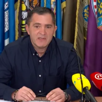 Branitelji prozvali Cetinskog i Jozinovića: 'Ne pjevajte na mjestu gdje su mučeni Hrvati'