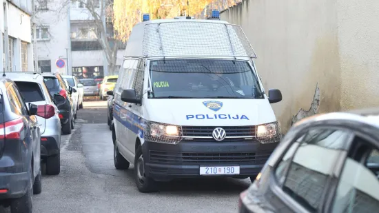 Nazvao 112 i rekao da je postavio bombu u trgovačkom centru: Zavr&scaron;io je iza re&scaron;etaka