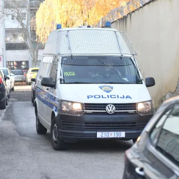 Nazvao 112 i rekao da je postavio bombu u trgovačkom centru: Zavr&scaron;io je iza re&scaron;etaka