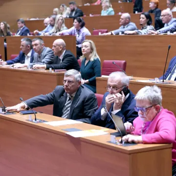 Sabor na rubu eskalacije, pogledajte snimku žestoke svađe: 'Pozovite osiguranje!'