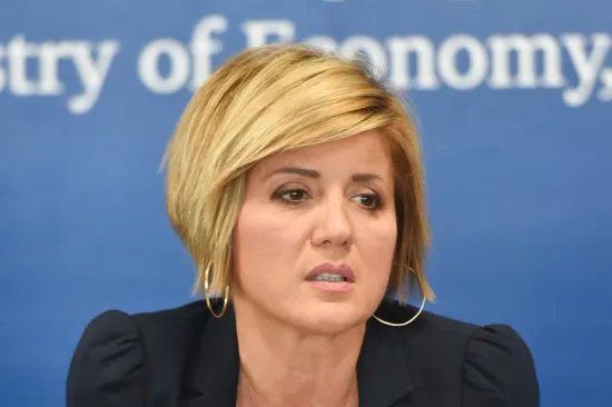 Poruke iz mobitela biv&scaron;e pomoćnice ministra otkrile kako su dijeljeni poticaji: 'Ima li kakvih novosti?'