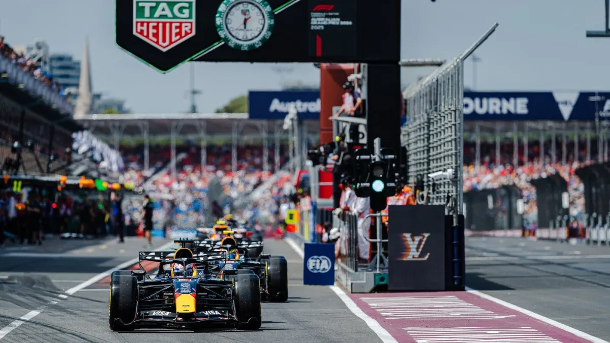 Velika nesreća za zvijezdu Formule 1: Izgubio kontrolu u zavoju, zabio se i smrskao bolid