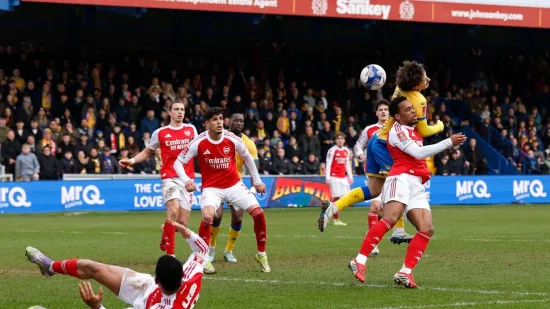 Arsenal te&scaron;kom mukom pobjedio trećeliga&scaron;a Mansfield i pro&scaron;ao dalje