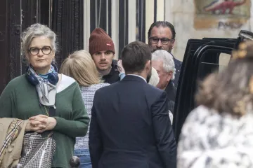 A gdje je Brooklyn? Obitelj Beckham okupila se u Parizu, ali svi su komentirali jedan detalj