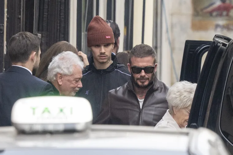A gdje je Brooklyn? Obitelj Beckham okupila se u Parizu, ali svi su komentirali jedan detalj