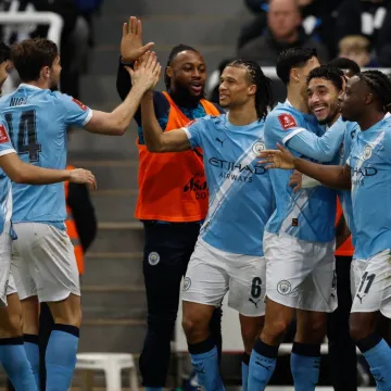 City preokretom izbacio Newcastle, Chelsea tek u produžecima slomio Wrexham