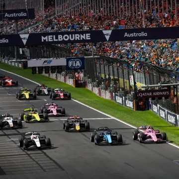 Ludi početak Formule 2: Bugarin neočekivano slavio, Beganović nije zavr&scaron;io