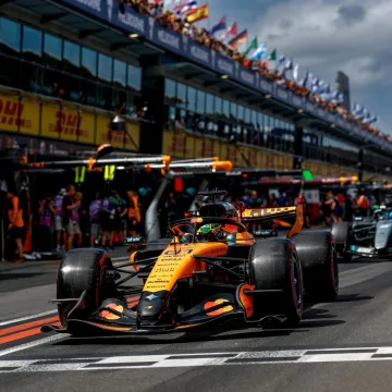 Nevjerica na tribinama: Australac razbio bolid prije starta utrke, publika ostala &scaron;okirana