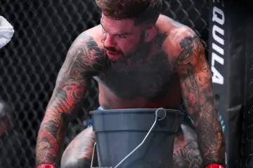 Povraćao u oktogonu od bolova pa ipak pobijedio, a jedan je borac iza&scaron;ao s kapom sibirskog tigra