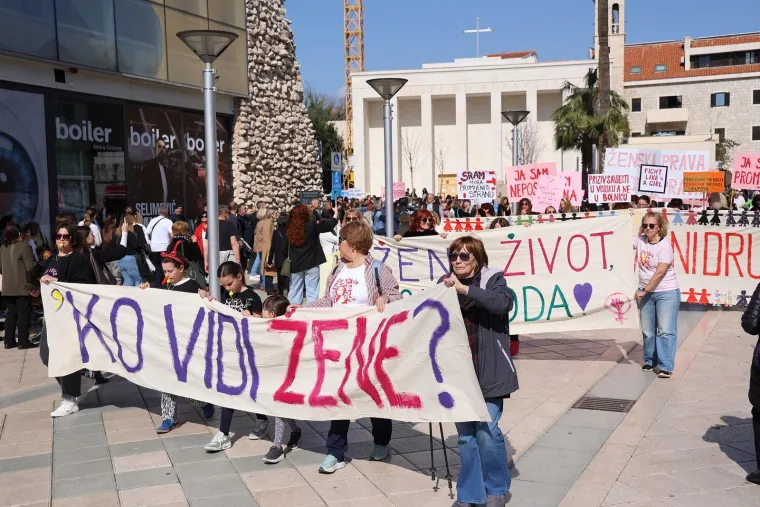 Mar&scaron; za prava žena u Splitu: 'Bilo kuda otpor svuda!'