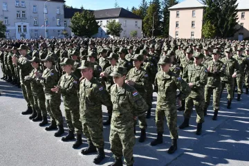 Prvi ročnici ulaze u tri vojarne: Pogledajte &scaron;to će raditi za plaću od 1100 eura