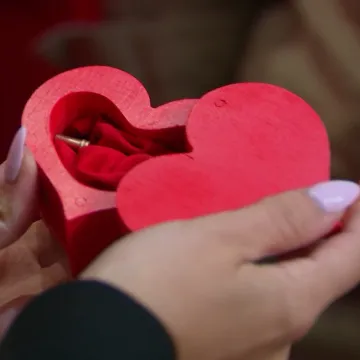 Karlo odabrao djevojku s kojom će provesti noć! 'Toliko je toga pretrpjela i tu nema dileme'