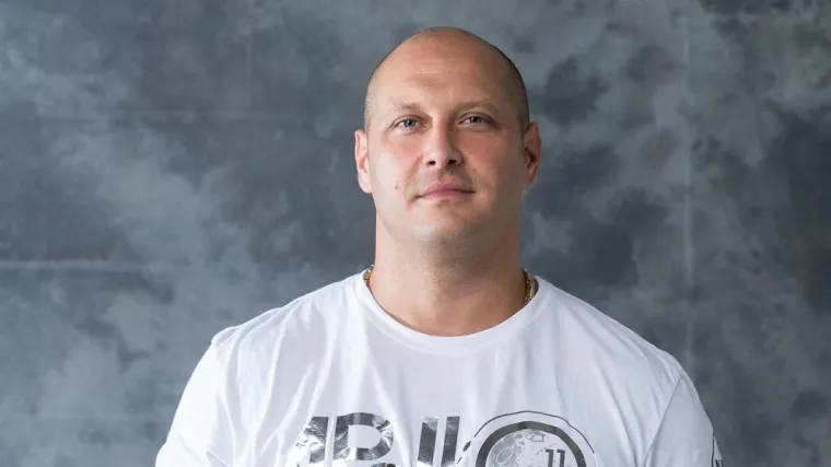 Stoka objavio fotografiju s ocem iz djetinjstva: Pogledajte kako su tada izgledali