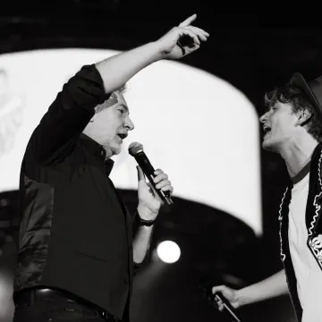 Slavonija pokazala da i oni za čuda lete - Jakov Jozinović na pozornici u Osijeku ostavio srce