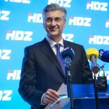 Okupio se vrh stranke! Andrej Plenković obraća se novinarima