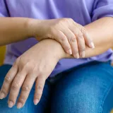 Ove pojave na koži mogu značiti nedostatak važnog vitamina: Neki su ljudi posebno osjetljivi