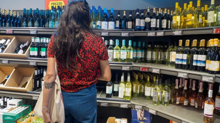 Kazne do 39.000 eura! Nova pravila o prodaji alkohola, može se i zabraniti poslije 21h