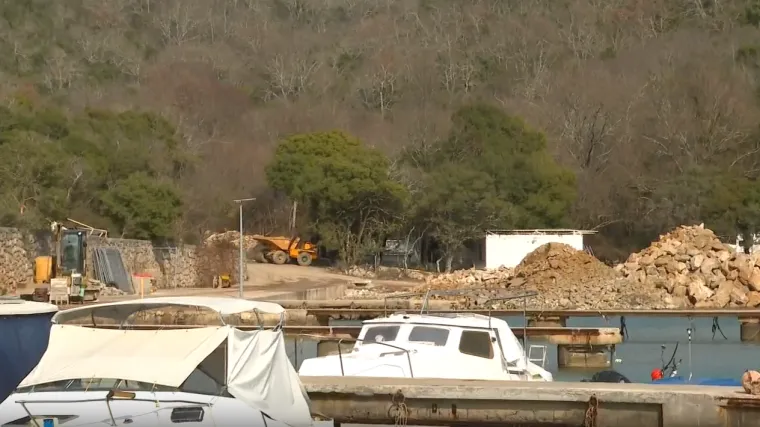 'Morska pluća' važnija od gradnje: Na Krku zaustavili radove zbog za&scaron;tićene biljke