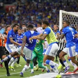 Makljaža kakvu svijet ne pamti! Pogledajte masovnu tučnjavu u Brazilu, sudac pokazao 23 crvena!