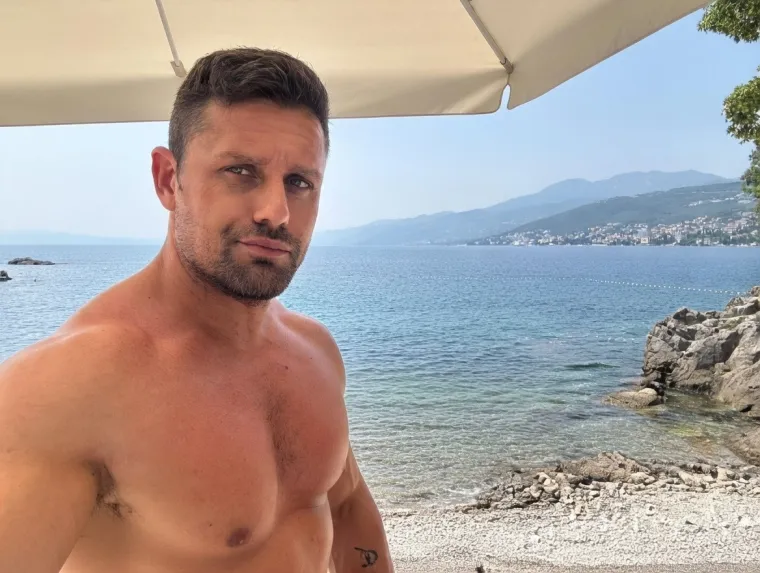 &Scaron;kolovao se za profesora, ali je shvatio da želi ne&scaron;to sasvim drugačije: 'Pokrenite se i potrudite'