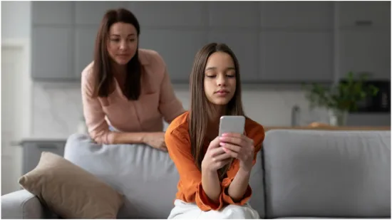 Psihologinja o pretjeranom nadzoru roditelja: 'Dijete treba učiti, ali i pogrije&scaron;iti'