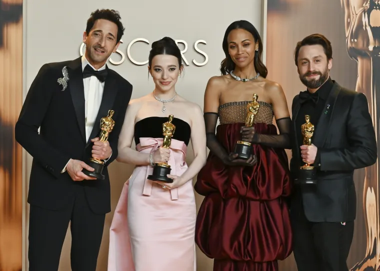 Pokloni za dobitnike Oscara pravi su hit: Od personaliziranog predbračnog ugovora do liposukcije